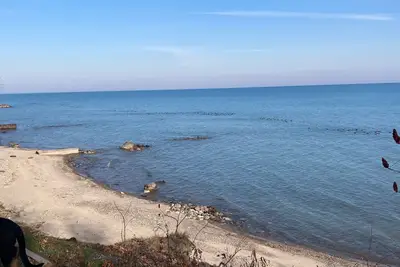 Image de Charming and relaxing lake view cottage with beach access in Lexington