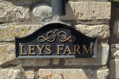 Image de Grade 2 listed farmhouse in Wotton Under Edge