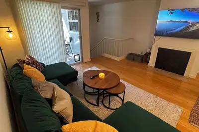 Image de Goleta Monthly Rental - Quiet Community with Modern Touches