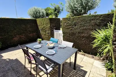 Image de Vaux-sur-Mer – Villa Cosy avec piscine collective dans le quartier de Pontaillac