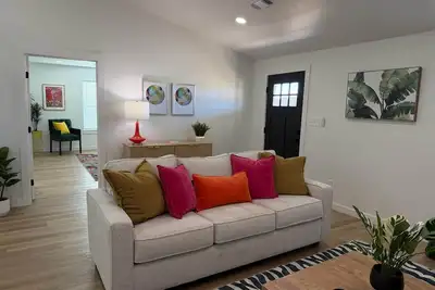 Game Night Getaway - 3br Near WinStar