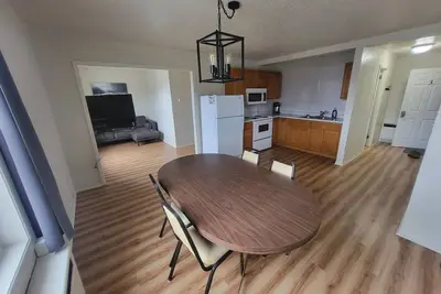 Image de Beautiful 2-bedroom apartment with Ac in charming Langdon