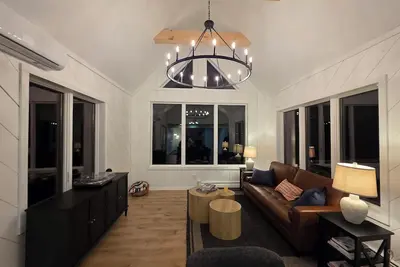 Image de Spacious 4-bedroom house with Game Room in tranquil Dover with Ac