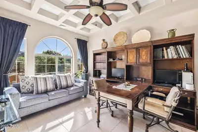 Image de Spacious 5-bedroom villa in awesome Laveen with Ac and gym