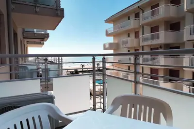 Image de Appartement en bord de mer avec balcon