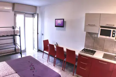 Image de Superbe studio avec piscine extérieure