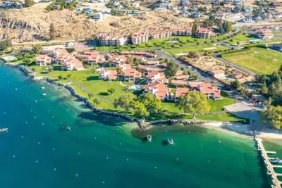 Image de Lakefront Living at Chelan Shores – 2br Villa with Pools & Beach Access