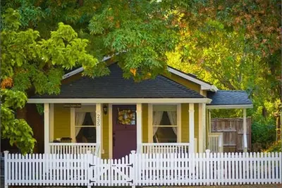 Image de Historic Bradshaw House!