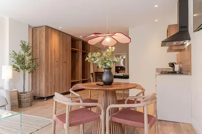 Image de Apt Generalife – Moderne, lumineux et idéalement situé