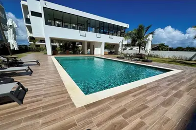 Image de 2-bedroom apartment in Downtown Punta Cana with private pool, Ac and gym access