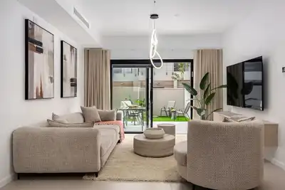 Modern Garden Apartment Near Eilat