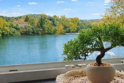 Image de T2 au bord du Lot - Pêche/Sport et Détente