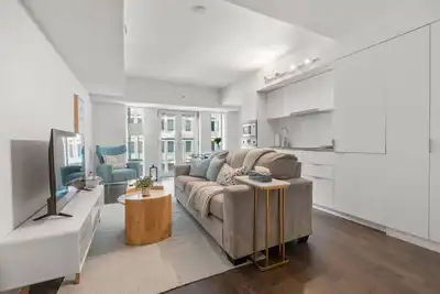 Image de The Nest in Downtown Toronto! The Nest in Downtown Toronto!