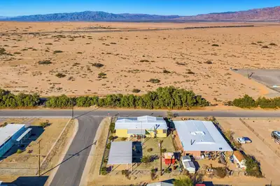 Image de Cozy 2-bedroom mobile home in terrific Bombay Beach  with Ac