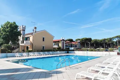 Image de Appartement relaxant avec accès à la piscine