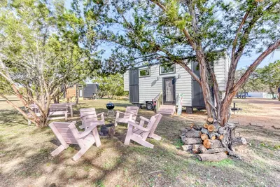 Tiny Islands Resort – Aruba | Tropical Tiny Home with Loft, Fire Pit & Style