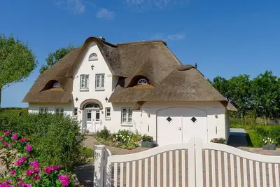 Image de Vacation home for 6 guests with 230m² in Oevenum (306808)