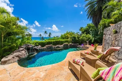 Image de Five-Bedroom Estate Near Diamond Head