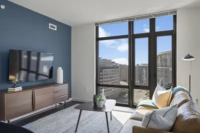 Image de 2 Units | Explore Arlington | Elegant Haven w/Kitchen & Pool | Landmarks Nearby