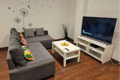 Image de Modern Duplex Close to Cafes, Shops & Attractions