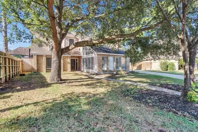Image de Private pool home, sleeps 7, quiet & safe, Easy access to downtown