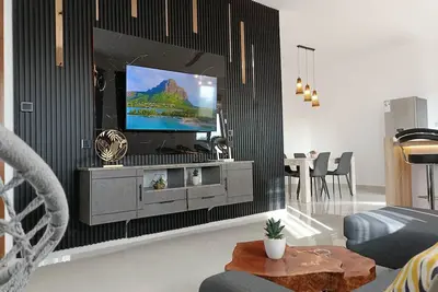 Image de Charming 2-Bedroom Apartment Near La Croisette, Grand Baie, with Pool