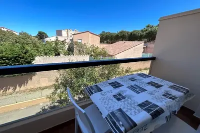 Image de Appartement pour 4 à 150m de la plage avec parking