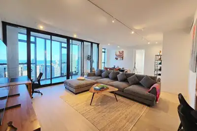 Image de Mhyl #Lv 70th- Penthouse 3b2. 5b-205 sqm  Cbd