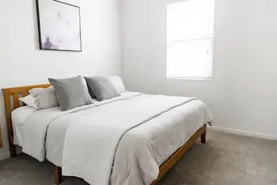 Bright Bohemian Beauty & Community Pool & Jacuzzi