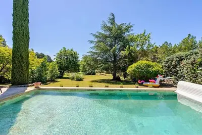 Image de Joli mas \"Rêve de lune\" en plein coeur du Luberon