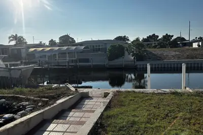 Image de Gorgeous 3-bedroom waterfront house with Ac in welcoming Bradenton