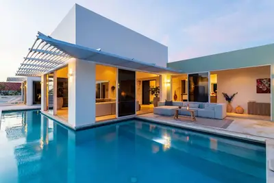 Image de Villa Crown Casa, with an insanely beautiful 180-degree view