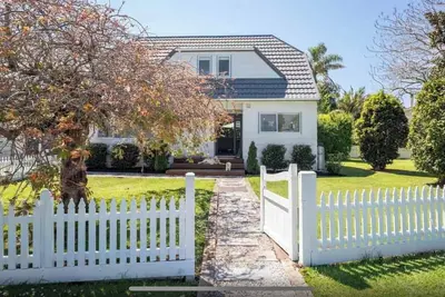 Image de Welcome to your peaceful coastal retreat