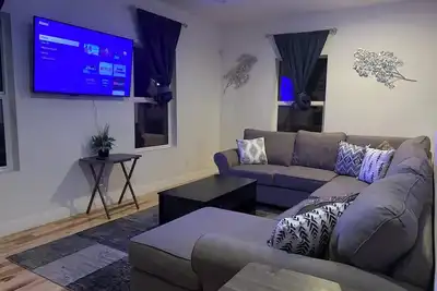 Image de Unique 3br Oak Park Home in Vibrant Neighborhood