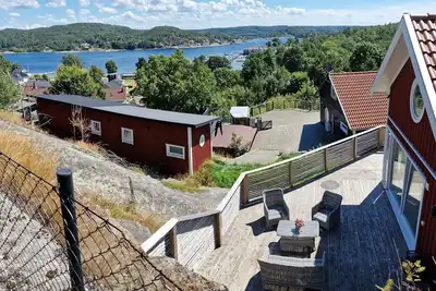 Image de Modern Cottage with Sea View in Svanesund | Se09151