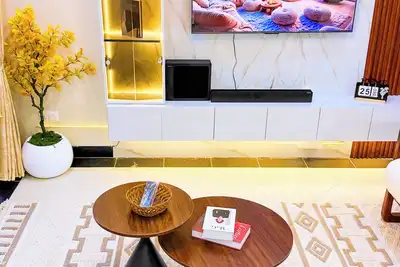 Image de Charm Luxe Homes