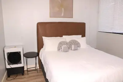 Apartment @ 77 on Independence Avenue