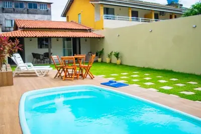 Image de Maison lumineuse et spacieuse avec piscine privée, proche plages à Arembepe