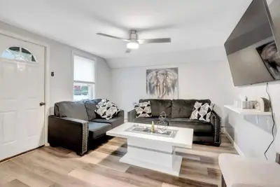 Image de Warm and welcoming 2 bedroom apartment in  Woonsocket