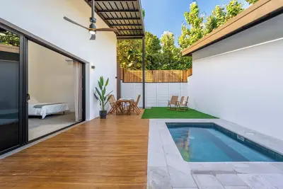 Image de Pinilla Living Studio 2, Exclusive pool, secluded bedroom, private deck