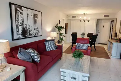 Image de Beautiful furnished main floor condo for rent in  Bird Bay - Venice Florida!