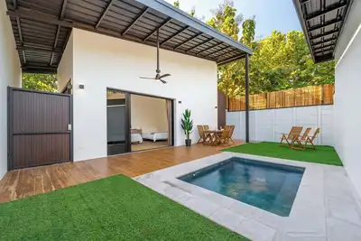 Image de Pinilla Living Studios 4, Private Pool and deck, secluded bedroom