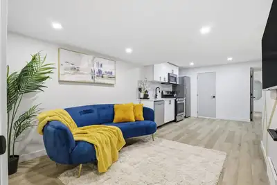 Image de Guest Suite in Secord, West Edmontonlocated near Wem and River Cree Resorts