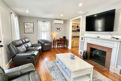 Image de 3 Br Home in Ellsworth [High St Haven]