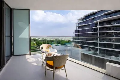 Image de Warm & Stylish Studio with Balcony