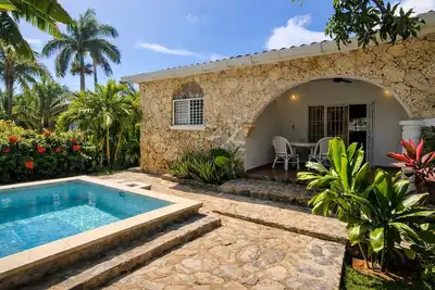 Image de Casa los Mangos with private pool 150m from the beach