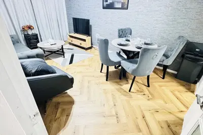 Image de Luxury Stylish 2-Bed Apart+ Study|Private Entrance & Free Parking|Prime Location