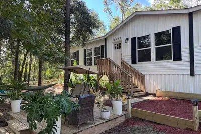 Image de 3 Br Cozy Pine Tree Sanctuary in Downtown Alachua