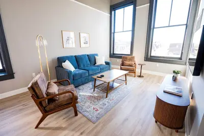 Image de Unit 202 - The Varsity Theater