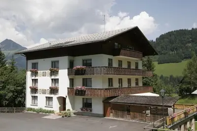 Large vacation apartment - Haus Küng